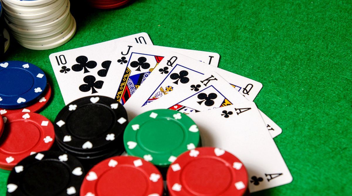 Fortune Rolling Slots کیسینو میں پوکر گیمز